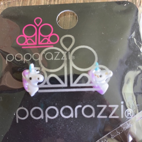 Lot of Paparazzi Stud Earrings - Picture 3 of 5